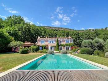 Vente maison 9 pièces Saint-Vallier-de-Thiey 06