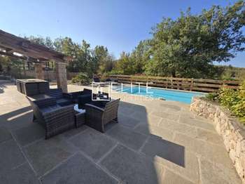 Vente Maison 4 chambresSaint-Vallier-de-Thiey