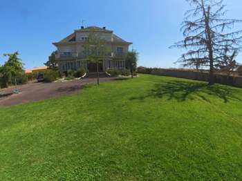 Vente maison 11 pièces