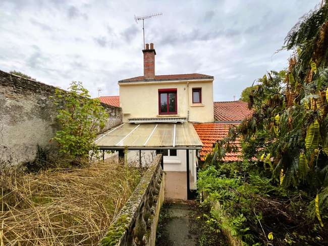 Maison 5 pièces 94 m² · à Saint-Vincent-Sterlanges · 94 m² · 107 000 €
