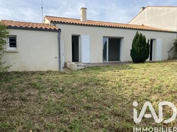 Vente maison 4 pièces Saint-Vivien 17