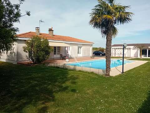 Vente maison 6 pièces Saint-Vivien 17