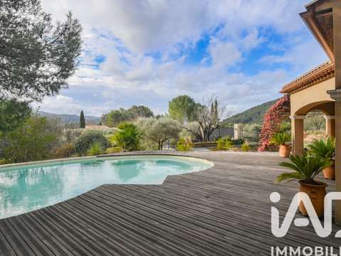 Vente maison 7 pièces Saint-Zacharie 83