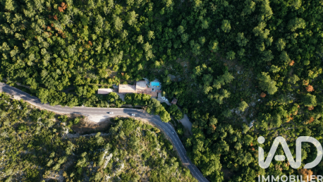 Vente maison 14 pièces Saint-Zacharie 83