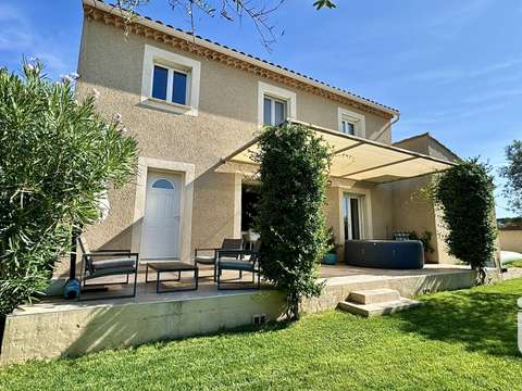 Vente maison 5 pièces Sainte-Cécile-les-Vignes 84