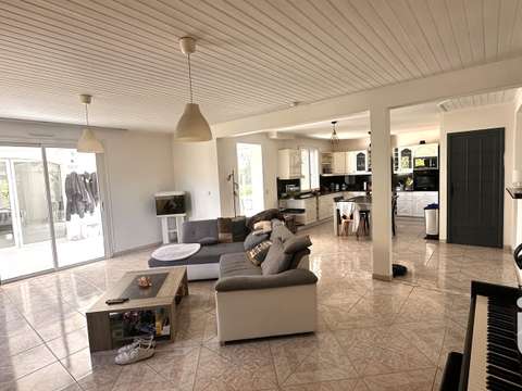 Vente maison 8 pièces Sainte-Colombe 17