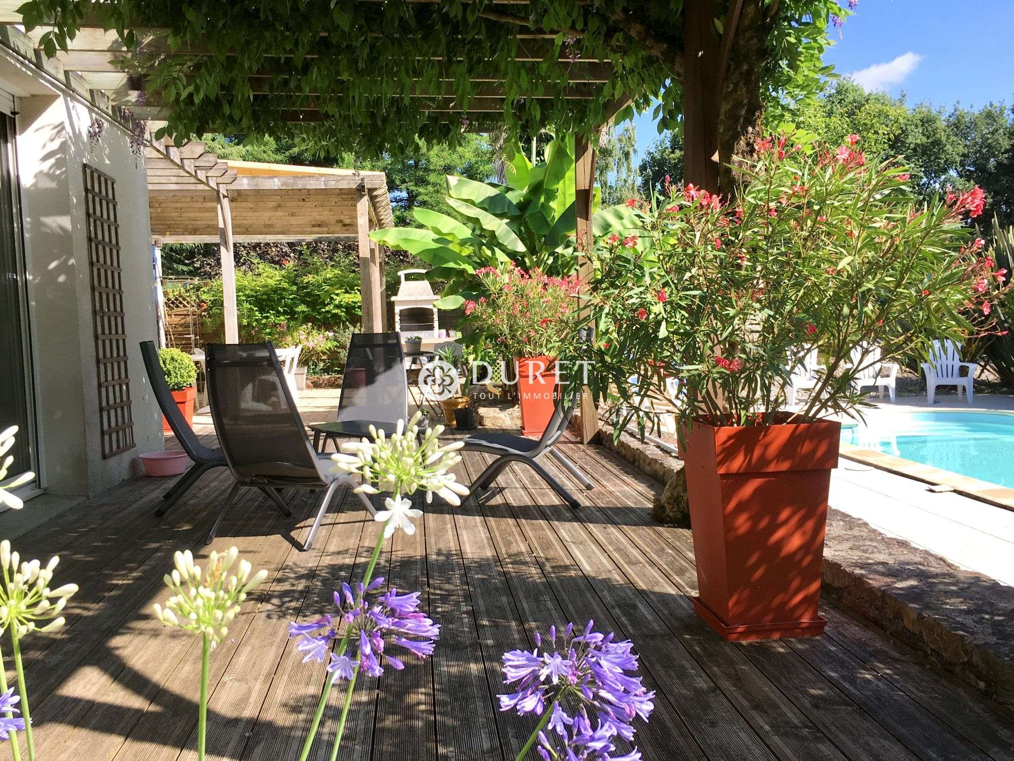 Vente Maison Piscine à Sainte-Flaive-des-Loups (85150) : à vendre