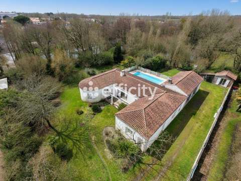 Vente maison 6 pièces Sainte-Foy 85