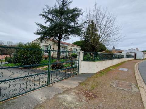 Vente maison 5 pièces Sainte-Foy 85