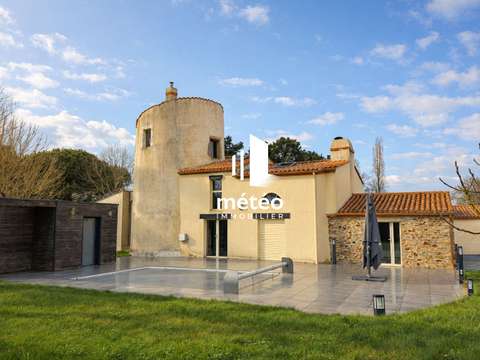 Vente maison 12 pièces Sainte-Foy 85