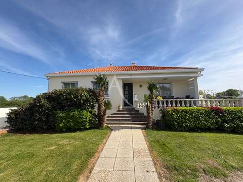 Vente maison 5 pièces Sainte-Foy 85