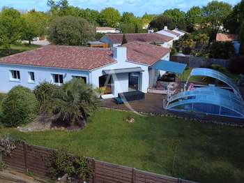 Vente maison 5 pièces Sainte-Foy 85