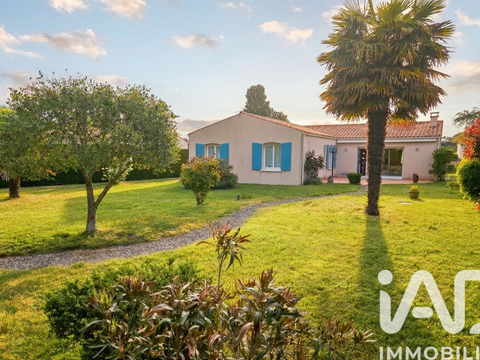 Vente maison 5 pièces Sainte-Gemme 17