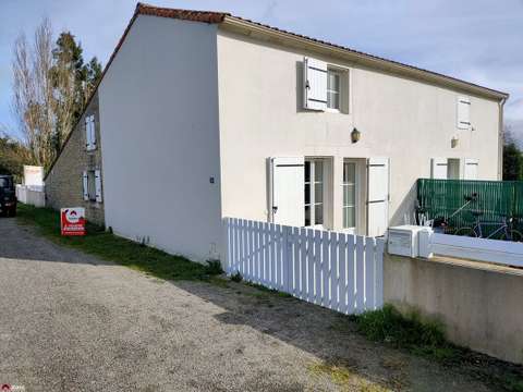 Vente maison 9 pièces Sainte-Gemme-la-Plaine 85