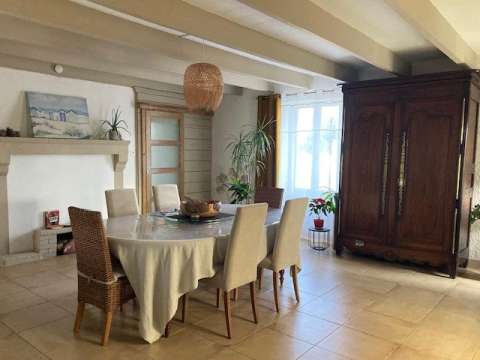 Vente maison 7 pièces Sainte-Gemme-la-Plaine 85