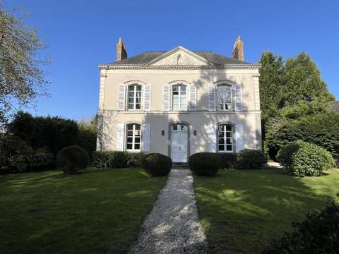 Vente maison 7 pièces Sainte-Gemmes-le-Robert 53