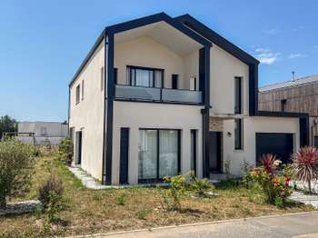 Vente maison 6 pièces Sainte-Gemmes-sur-Loire 49