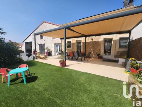 Vente maison 10 pièces Sainte-Hermine 85