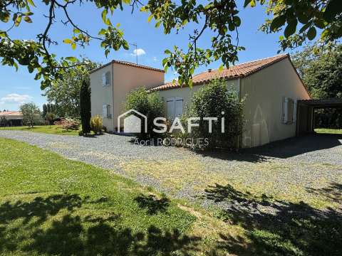 Vente maison 7 pièces Sainte-Hermine 85