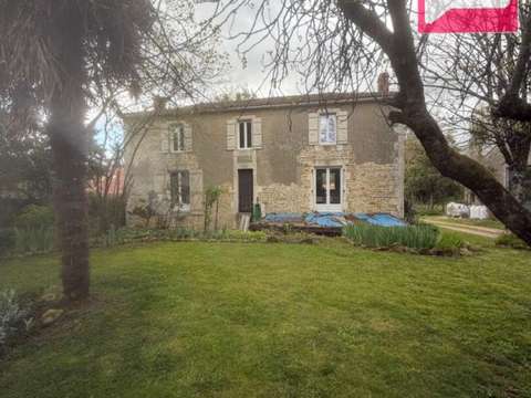 Vente maison 7 pièces Sainte-Hermine 85