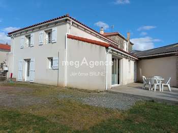 Vente maison 6 pièces Sainte-Hermine 85