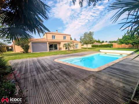 Vente maison 8 pièces Sainte-Hermine 85