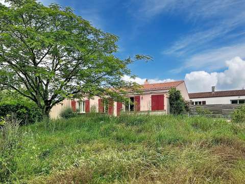 Vente maison 6 pièces Sainte-Hermine 85