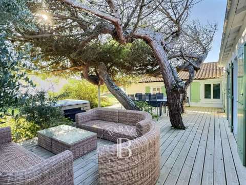 Vente maison 10 pièces Sainte-Marie-de-Ré 17