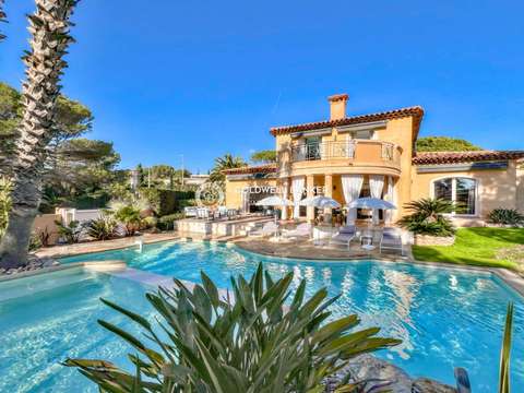 Vente maison 5 pièces Sainte-Maxime 83