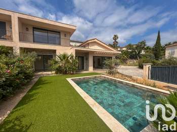 Vente maison 5 pièces Sainte-Maxime 83