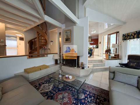 Vente maison 8 pièces