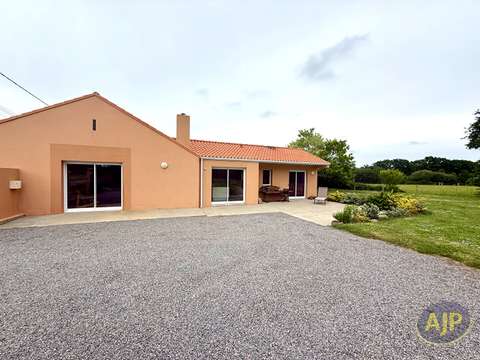 Vente maison 6 pièces Sainte-Pazanne 44