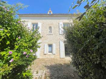 Vente maison 12 pièces Sainte-Radégonde-des-Noyers 85