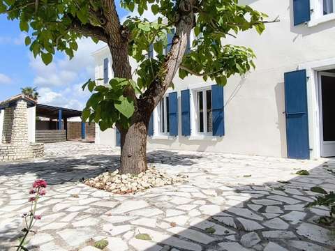 Vente maison 8 pièces Sainte-Soulle 17