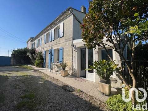 Vente maison 7 pièces Saintes 17