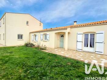 Vente maison 6 pièces Saintes 17