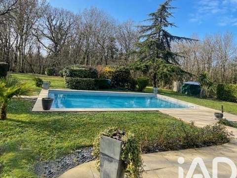 Vente maison 5 pièces Saintes 17