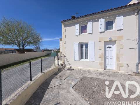 Vente maison 4 pièces Saintes 17