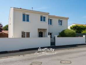 Vente Maison 5 chambresSaintes