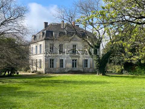 Vente maison 17 pièces Saintes 17