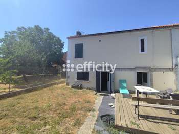 Vente maison 3 pièces Saintes 17