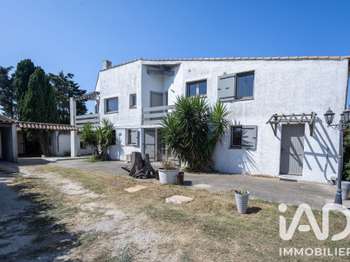 Vente maison 14 pièces Saintes-Maries-de-la-Mer 13