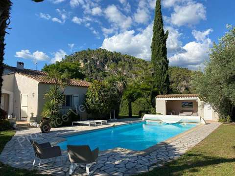 Vente maison 8 pièces Salernes 83