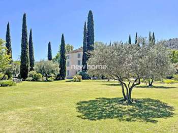 Maison 8 pièces 208 m² · à Salernes · 208 m² · 1 250 000 €