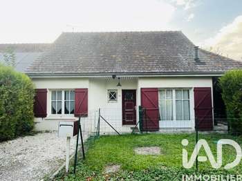 Vente maison 4 pièces Salon 10