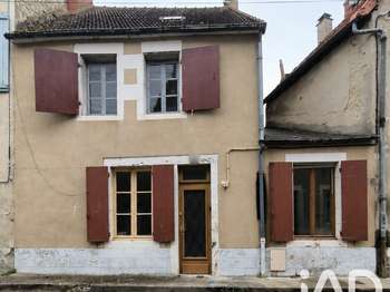 Maison 4 pièces 71 m² · à Sancoins · 71 m² · 27 000 €