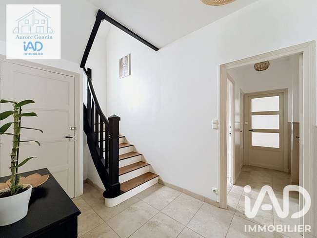 Maison 5 pièces 138 m² · à Sancoins · 138 m² · 210 000 €