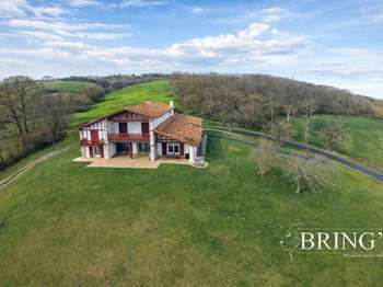 Vente maison 9 pièces