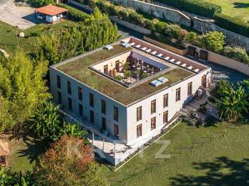 Maison 8 pièces 365 m² · à Sarlat-la-Canéda · 365 m² · 1 270 000 €