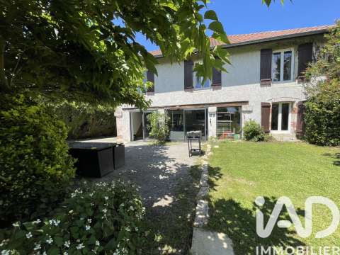 Vente maison 10 pièces Saubrigues 40